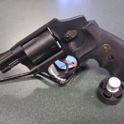 Used Smith & Wesson 38+P with 1 7/8" barrel & speedloader